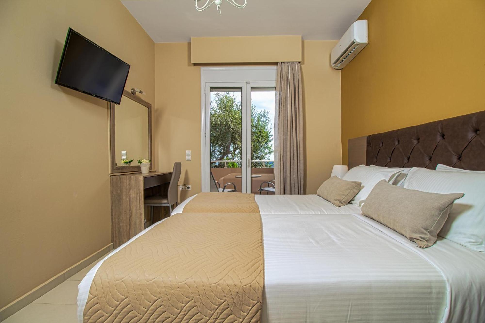 Theo Villas With Sea View Marathokefala Room photo